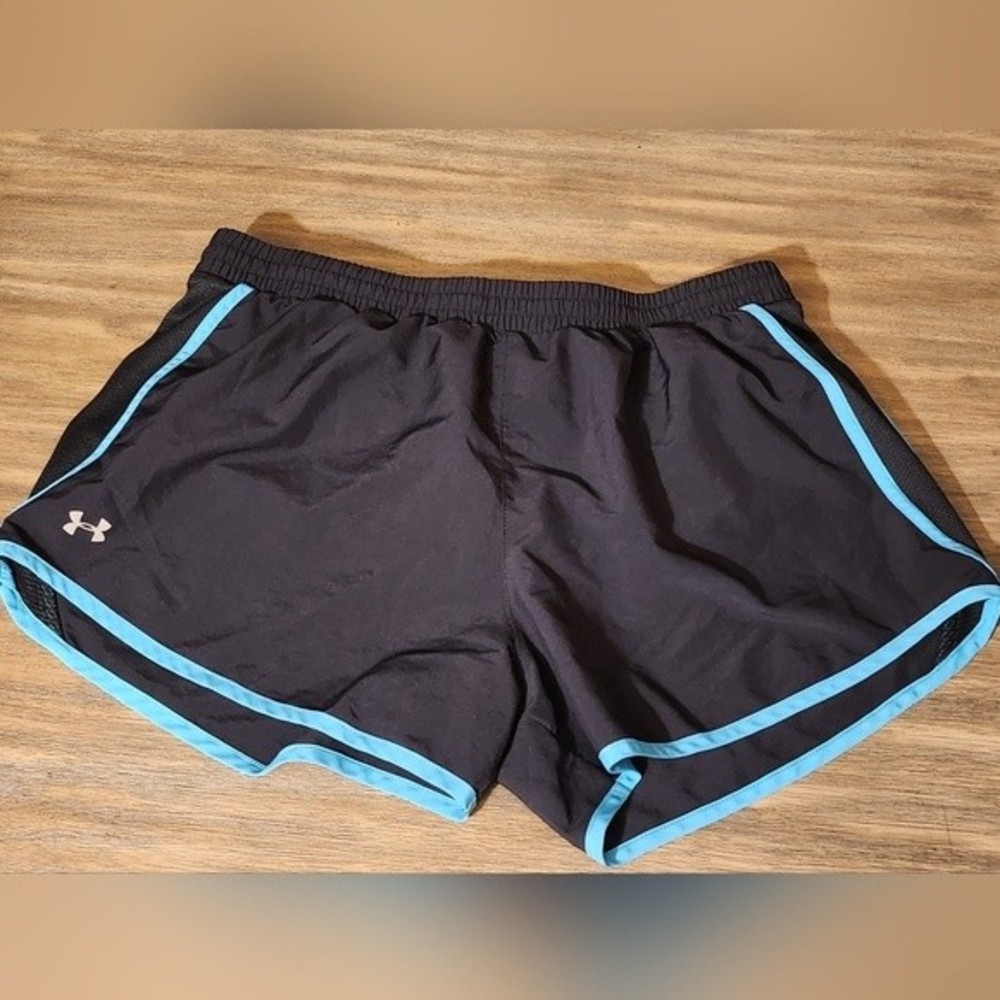 Ladies Under Armour Black with Teal Stripe Track Running Shorts Size Large